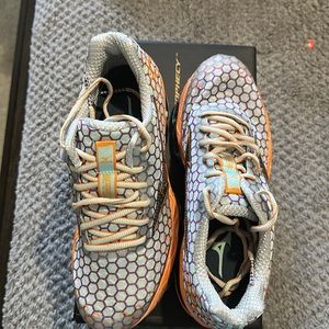 Mizuno running shoes